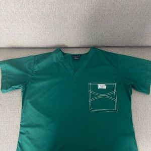 Blue Sky - Classic Shelby Scrub Top. Color: Pine Green. Sz: M.